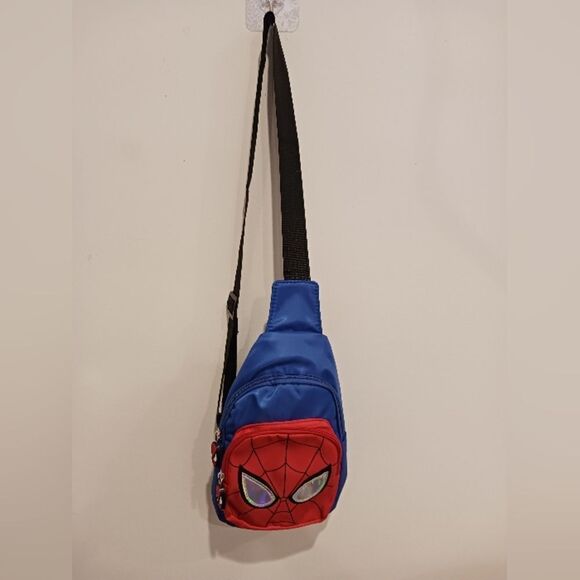 Marvel SpiderMan Mini Sling Bookbag/Backpack - Picture 5 of 6
